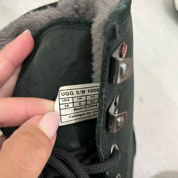 Faux fur lined fleece Sherpa warm winter  Ugg boots, black. Size 10 - Picture 5 of 5